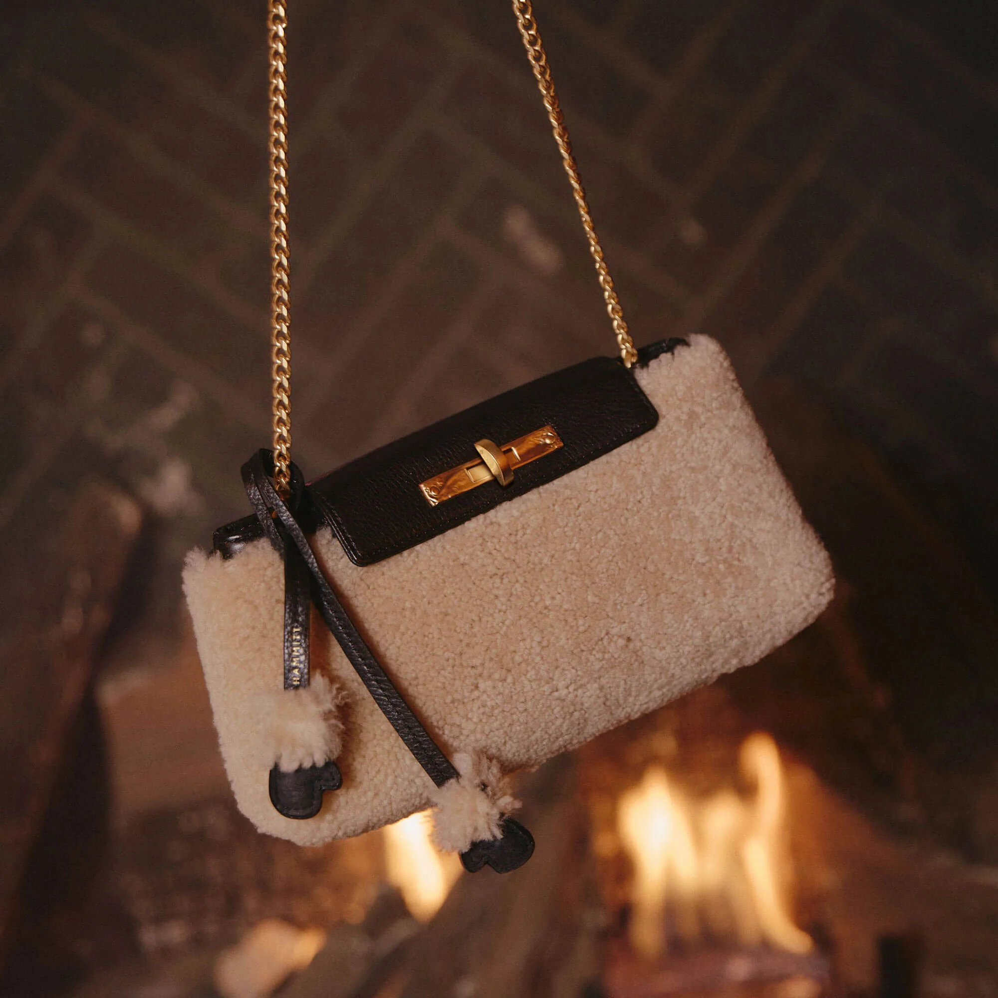 Charlotte | Sundance Shearling/Brushed Gold | Sml - Image 3