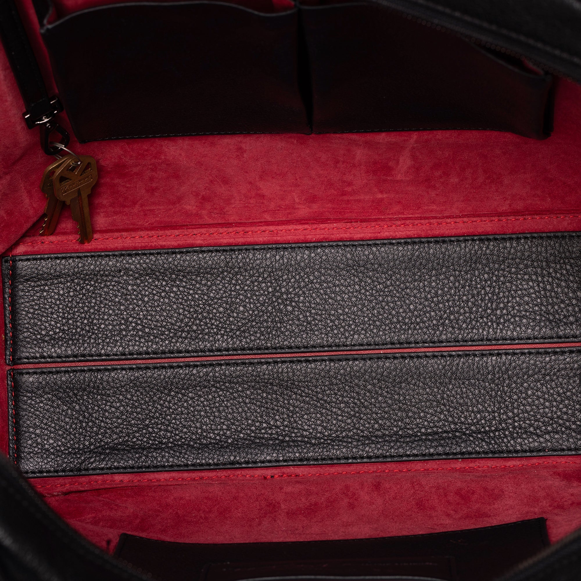 Paul | Black Press/Brushed Gold Red Zip | Lrg - Image 11